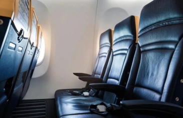 Lý do cửa sổ máy bay lệch với hàng ghế ngồi