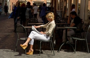 Những cô gái từ bỏ 'nữ cường' để sống như ốc sên