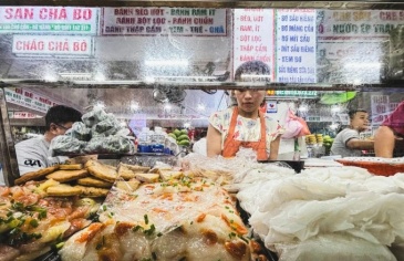 Tạp chí nước ngoài gợi ý khách uống bia, ăn ở vỉa hè Việt Nam