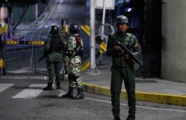 Mỹ đột kích Venezuela, tuyên bố bắt Tổng thống Maduro Mỹ đột kích Venezuela, tuyên bố bắt Tổng thống Maduro