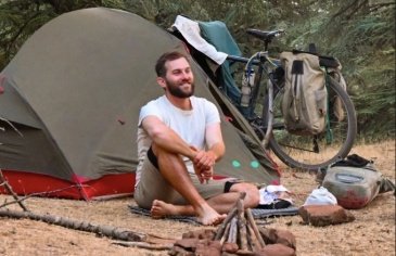 Kỹ sư bỏ việc, đạp xe 55.000 km quanh thế giới