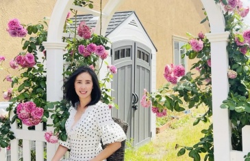 Ngôi nhà bốn mùa hoa của người phụ nữ Việt ở Mỹ