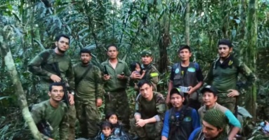 Tìm thấy 4 trẻ em lạc hơn 5 tuần trong rừng Amazon sau tai nạn máy bay