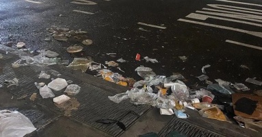 Bộ ảnh cho thấy cuộc sống không như mơ ở New York: Thực phẩm đắt đỏ, đâu đâu cũng đông đúc, thiếu vệ sinh