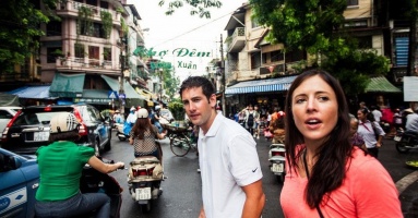 Cảm giác ngại ngùng sau một chuyến về Việt Nam du lịch