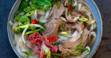 Phở Việt ở trời Tây: Thử rồi thích, ăn rồi yêu