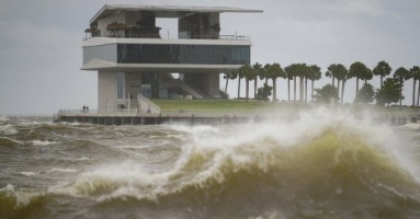 Bão với sức gió 225 km/h đổ bộ bang Florida của Mỹ