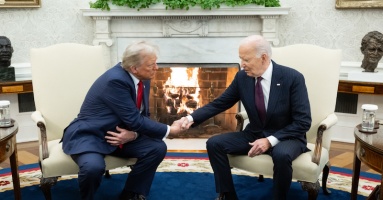 Thông điệp từ cuộc gặp bên lò sưởi của ông Trump - ông Biden