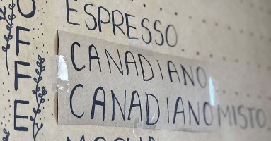 Dân Canada đổi tên cà phê Americano thành Canadiano để phản đối Mỹ