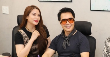 Nghệ sĩ gốc Việt duy nhất được phong tước Hiệp sĩ ở châu Âu