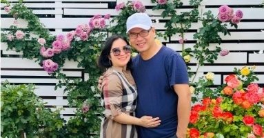 Khu vườn bốn mùa hoa của vợ chồng Việt ở Washington