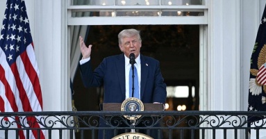 Ông Trump ký lệnh cấm nhập cảnh với công dân 12 quốc gia