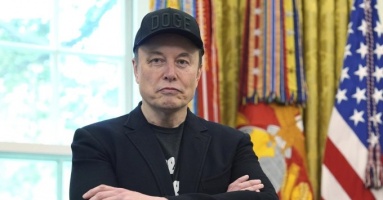Musk mất gần 100 tỷ USD một ngày vì đấu khẩu với ông Trump