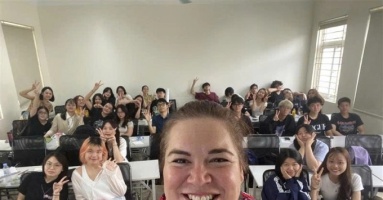 Người trẻ Việt dưới góc nhìn của giảng viên Canada