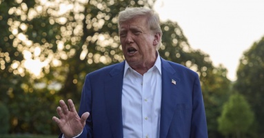 Ông Trump nổi giận, cáo buộc Israel và Iran vi phạm lệnh ngừng bắn