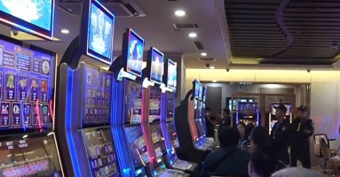 Doanh nhân, ca sĩ thua hàng triệu USD tại King Club như thế nào