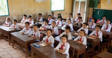 Báo Anh nêu lý do trẻ em Việt Nam học giỏi vượt trội