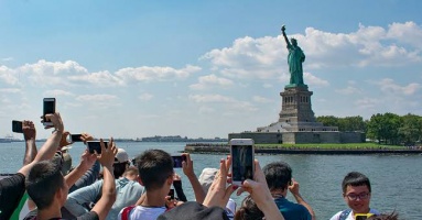 MỸ CÓ THỂ YÊU CẦU DU KHÁCH PHẢI NỘP TIỀN ĐẶT CỌC ĐẾN $15,000 KHI XIN VISA DU LỊCH