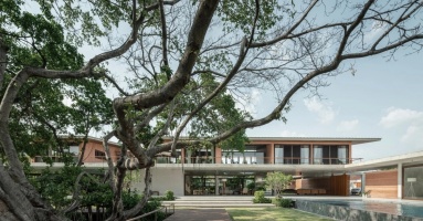 Nhà vườn 1.600 m2 cho ba thế hệ xây quanh cây đa cổ thụ