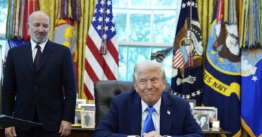 Cuộc đua nhập cảnh vào Mỹ của những người mang visa H1B