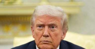 Cuộc điện đàm khiến ông Trump đổi ý về lệnh trừng phạt Nga Cuộc điện đàm khiến ông Trump đổi ý về lệnh trừng phạt Nga