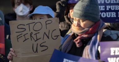 Thế hệ 'đi làm còn khổ hơn thất nghiệp'