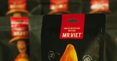 Người dân Anh mê đồ ăn vặt có xuất xứ Việt Nam