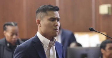 Cựu cảnh sát Mỹ gốc Việt bắn người đi đường sau va chạm giao thông Cựu cảnh sát Mỹ gốc Việt bắn người đi đường sau va chạm giao thông