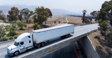 California thu hồi 17.000 bằng lái xe thương mại của người nhập cư California thu hồi 17.000 bằng lái xe thương mại của người nhập cư