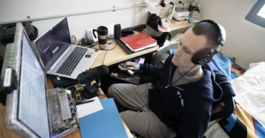 Mua được nhà, nhận lương 'khủng' từ trong tù Mua được nhà, nhận lương 'khủng' từ trong tù