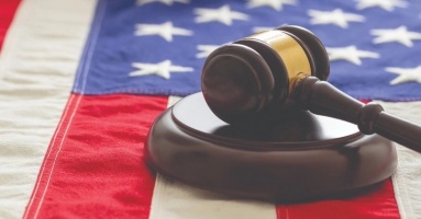 Con rơi kiện gia đình cha ruột đòi chia tài sản