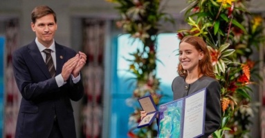 Con gái thay mẹ nhận giải Nobel Hòa bình