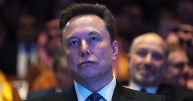 Elon Musk trở thành người đầu tiên trên thế giới có 700 tỷ USD