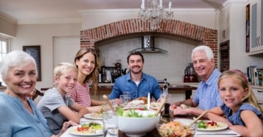 Gia đình Mỹ ngày càng chuộng sống nhiều thế hệ