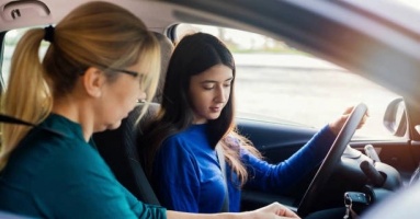 Thế hệ 'hoàng tử ghế phụ' từ chối cầm vô lăng