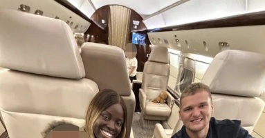 Triệu phú Anh bị chỉ trích vì thuê chuyên cơ chạy khỏi Dubai Triệu phú Anh bị chỉ trích vì thuê chuyên cơ chạy khỏi Dubai