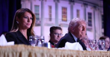 Vụ nổ súng tại bữa tiệc có ông Trump diễn ra thế nào