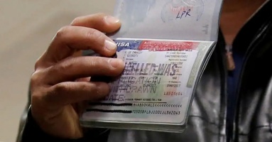 Vì sao hàng nghìn người Việt ở lại Mỹ dù quá hạn visa?