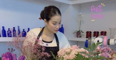 Hoa hậu Phạm Hương khoe góc nghiêng đẹp mê mẩn, tiết lộ công việc mới tại Mỹ