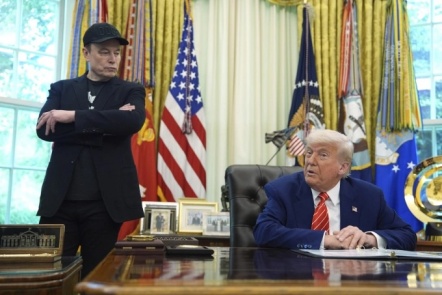 Elon Musk chỉ trích ông Trump về vụ 'hồ sơ Epstein'