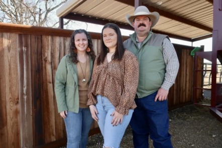 Cha mẹ Mỹ thu tiền thuê nhà của con 18 tuổi