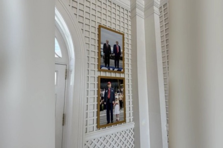 Ảnh chụp chung của ông Trump, ông Putin được treo ở Nhà Trắng