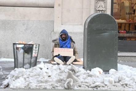 Người vô gia cư New York 'thà chịu rét còn hơn vào khu tạm trú'