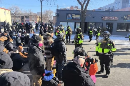 Vì sao người Mỹ rời đất nước với số lượng kỷ lục?